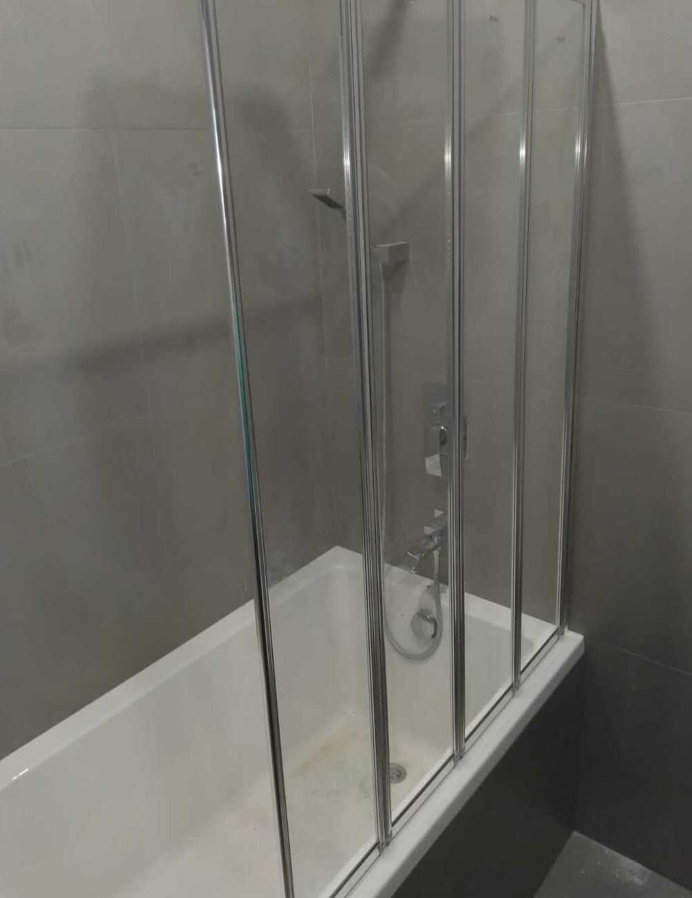 Установка шторки на ванну Установка шторки на ванну